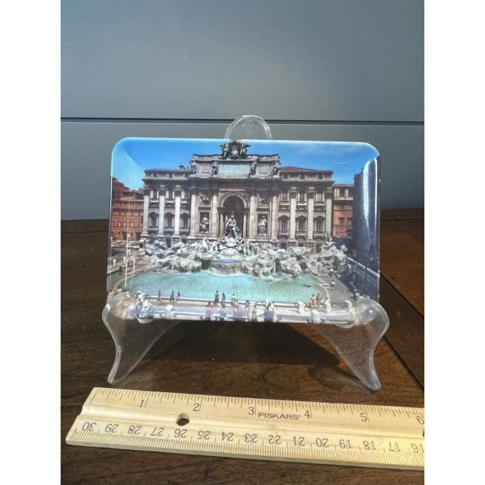 A1 Fontana di Trevi The Fountain of Fontaine de Trevis Quelle in Rome ITALY Tray